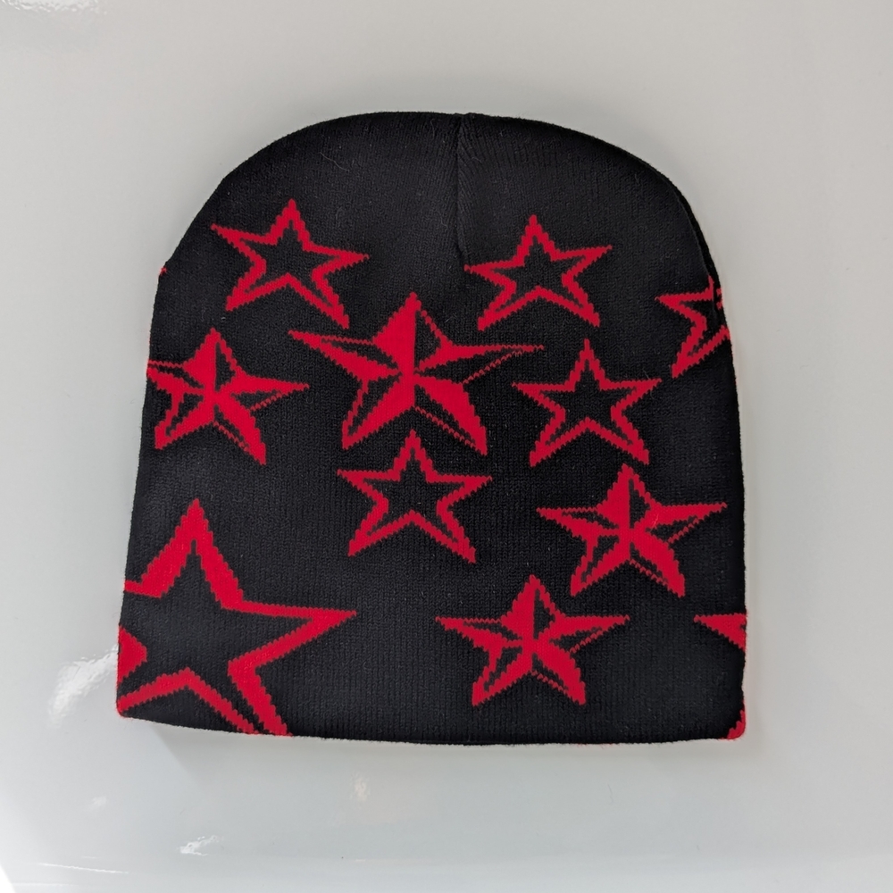 Black and Red Star Pattern Beanie - Picture 2 of 2
